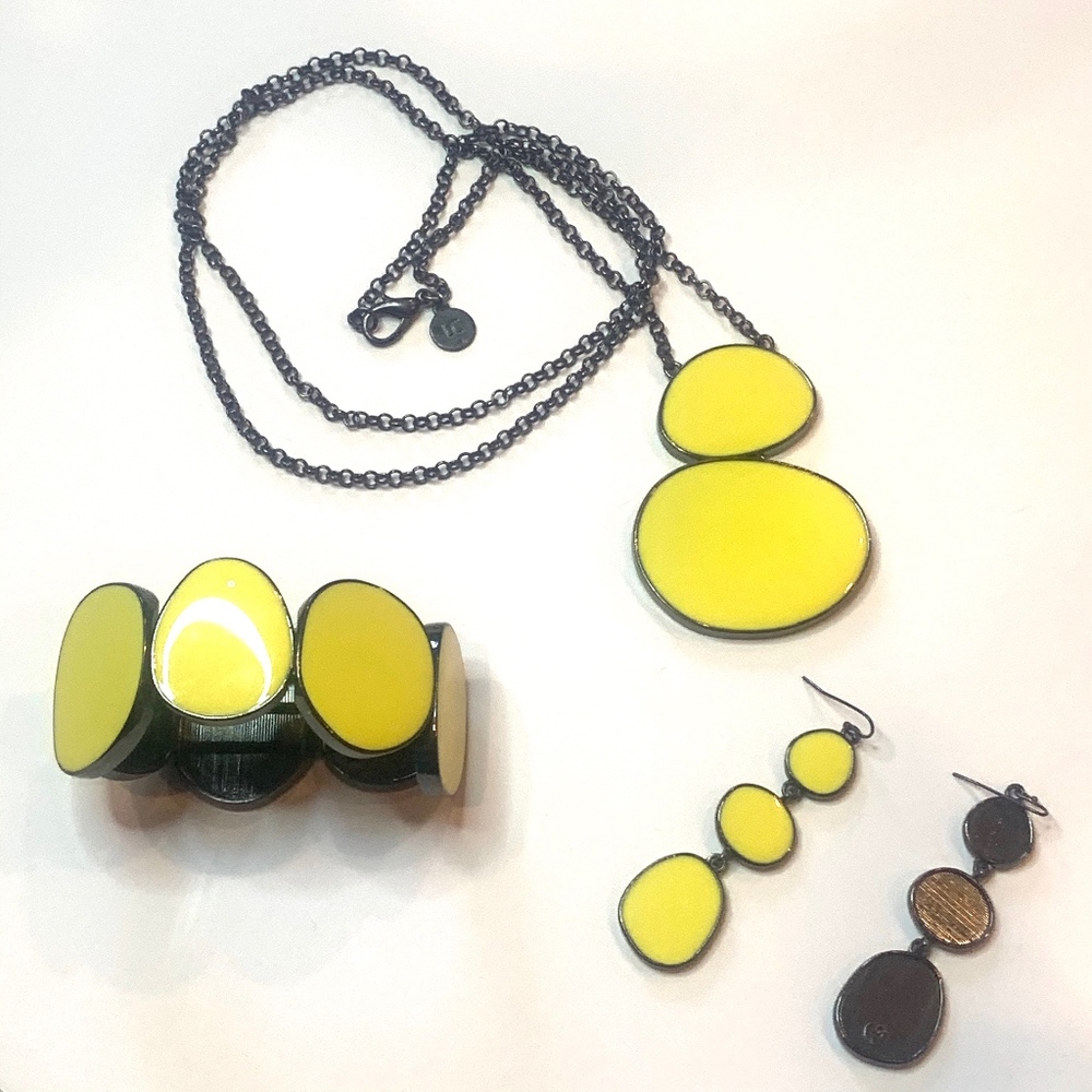 Lauren Conrad black and yellow jewelry set